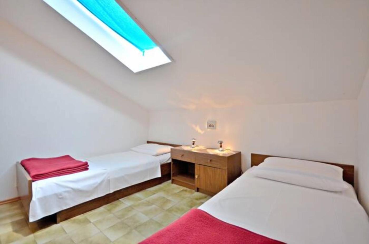 Apartment Bozikovic - Jelsa - Vitarnja מראה חיצוני תמונה